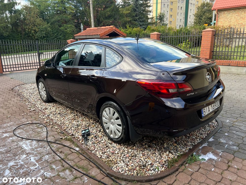 Opel Astra - 2
