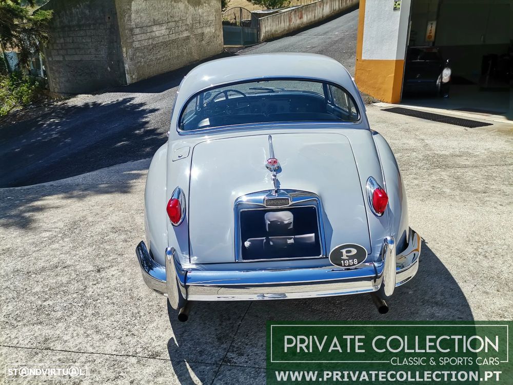 Jaguar XK150 - 5