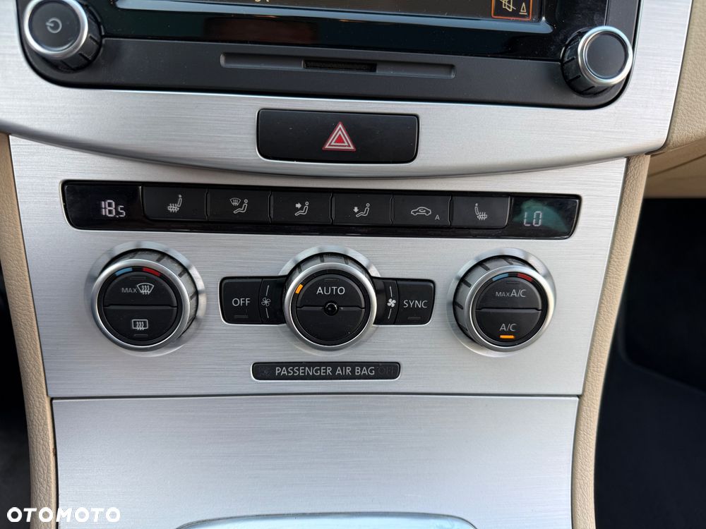 Volkswagen Passat CC - 15