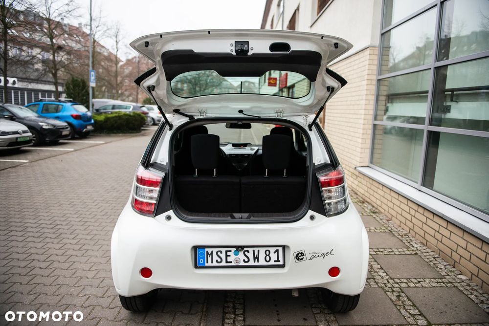 Toyota iQ 1.0 Sol - 6