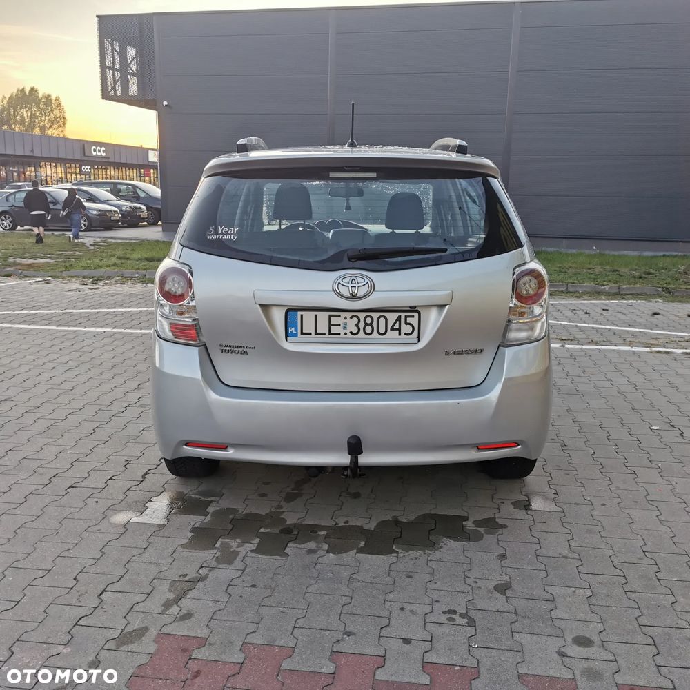 Toyota Verso - 8
