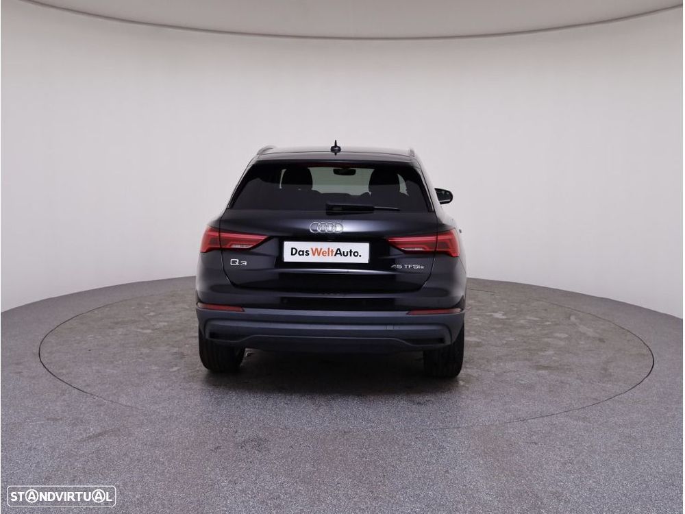 Audi Q3 45 TFSIe S tronic - 11