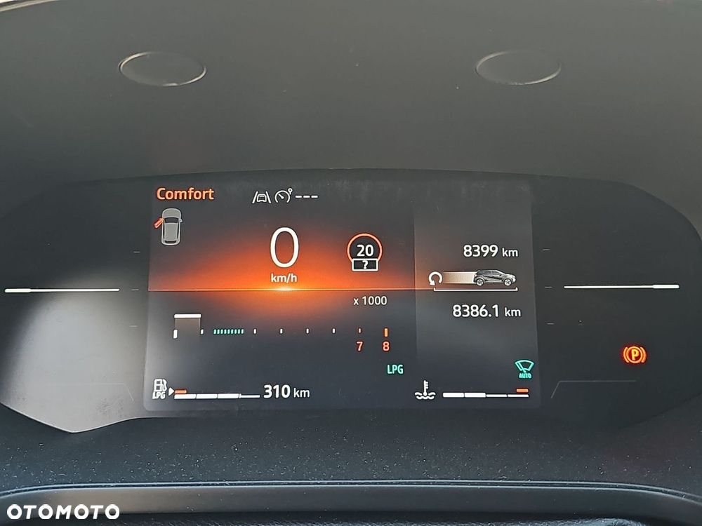 Renault Captur - 10