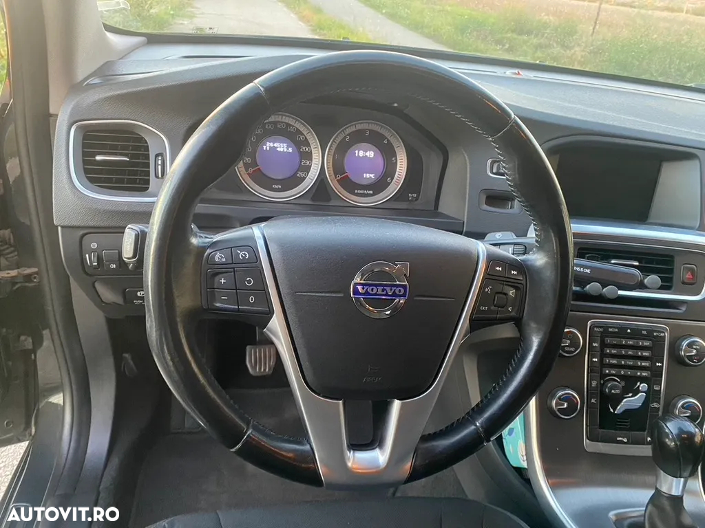 Volvo S60 DRIVe Momentum - 8