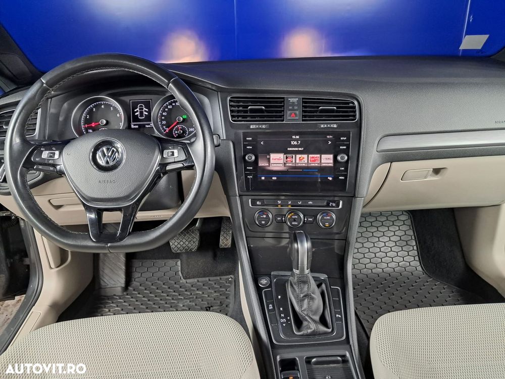 Volkswagen Golf - 17