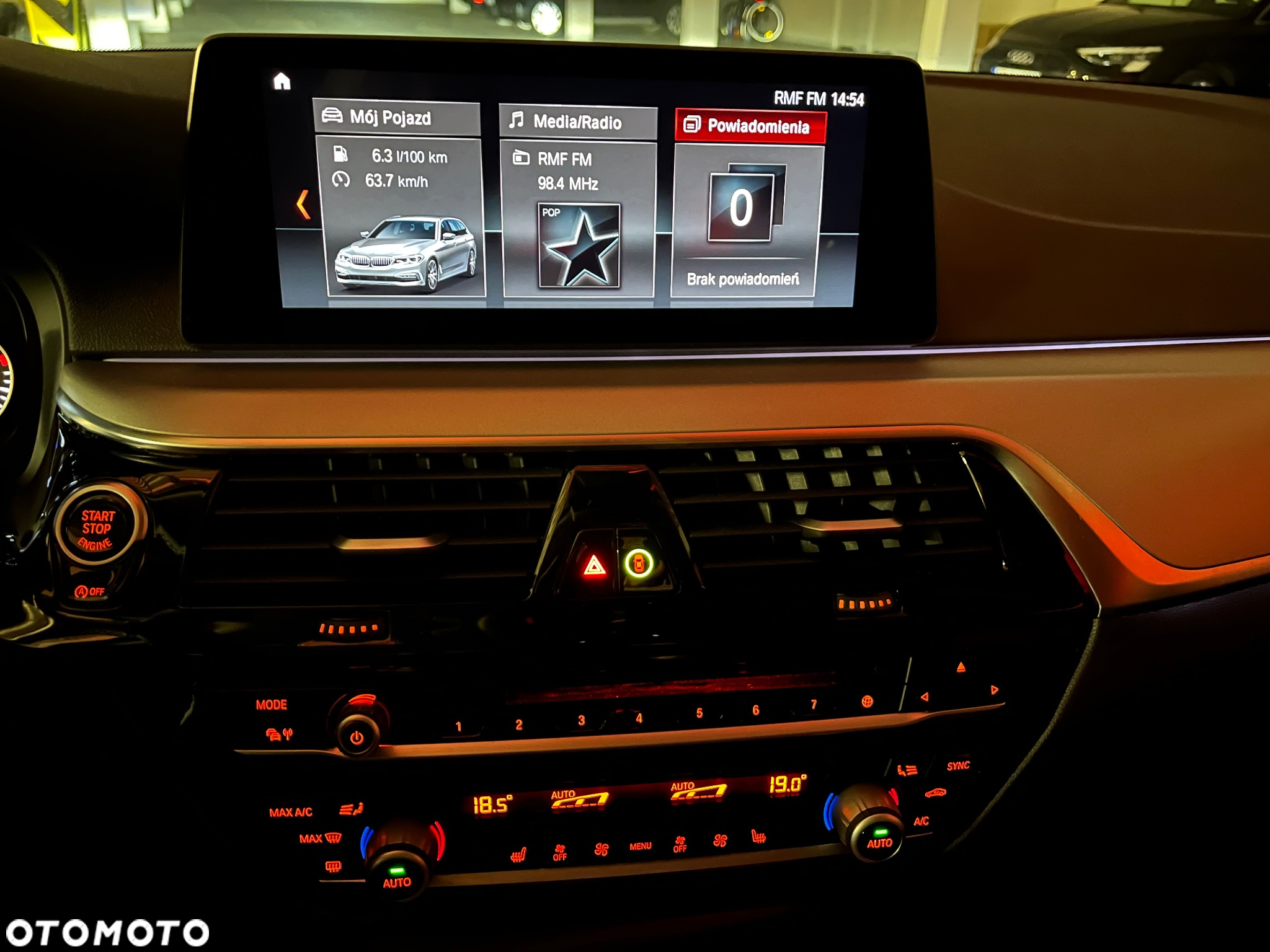 BMW Seria 5 525d Luxury Line - 22