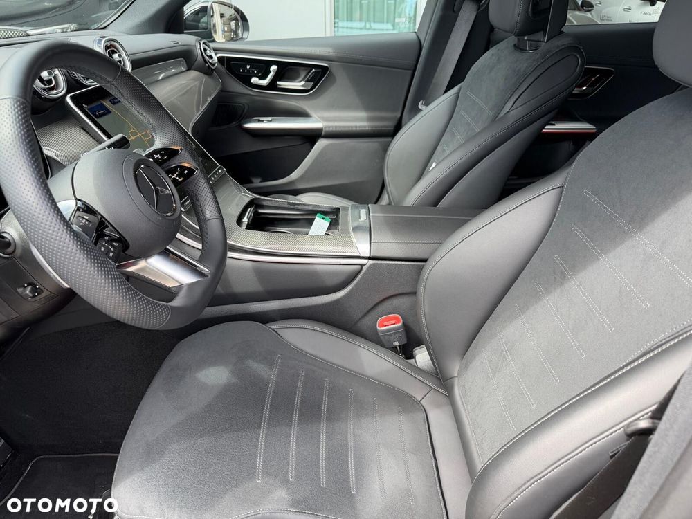 Mercedes-Benz GLC 200 d mHEV 4-Matic AMG Line - 11