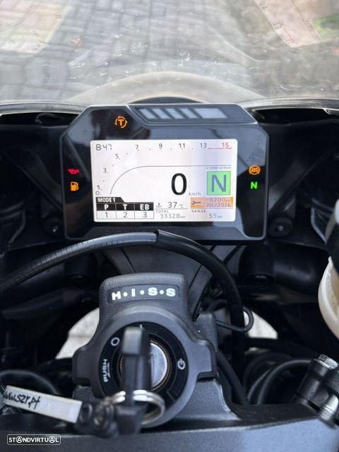 Honda CBR Fireblade 1000 - 4