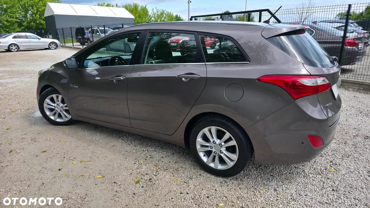 Hyundai i30 - 17