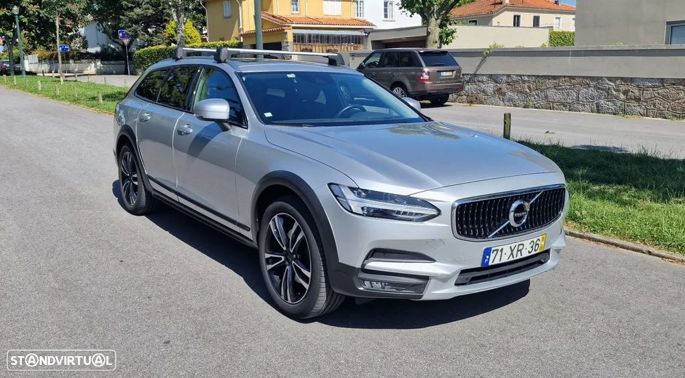 Volvo V90 Cross Country - 3