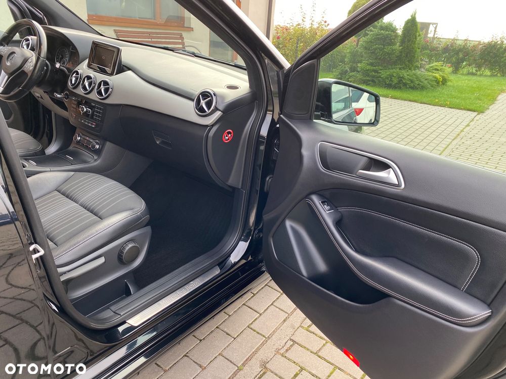 Mercedes-Benz Klasa B 180 CDI 7G-DCT - 26