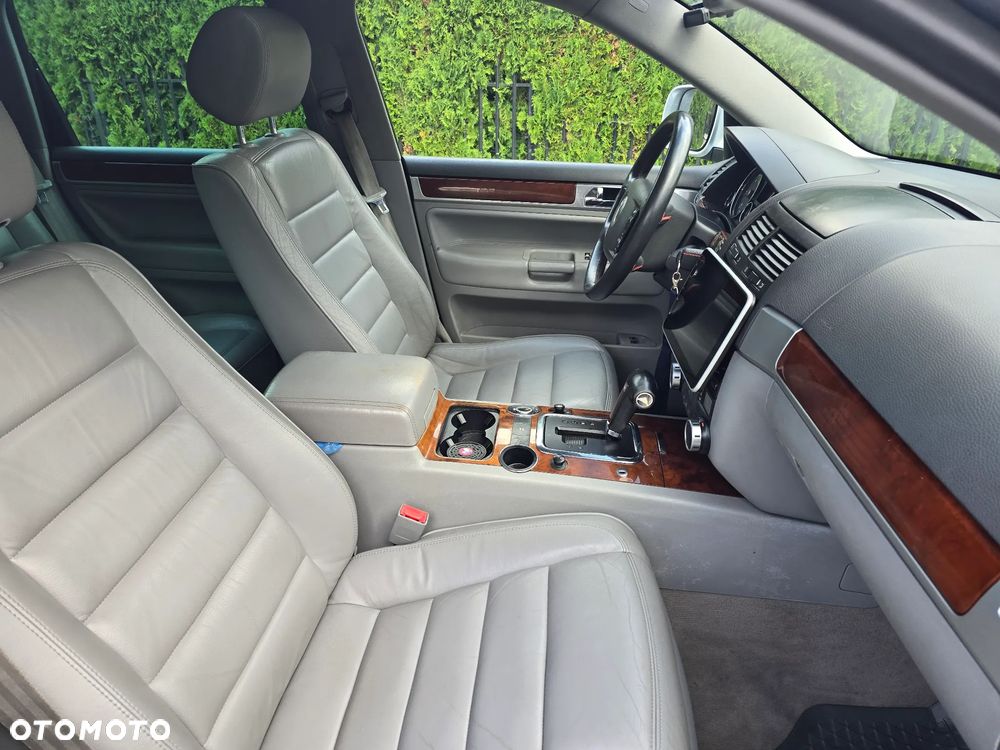 Volkswagen Touareg 2.5 R5 TDI Tiptr - 28