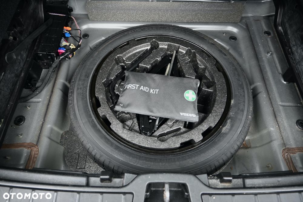 Volvo XC 40 D3 Geartronic Momentum - 36