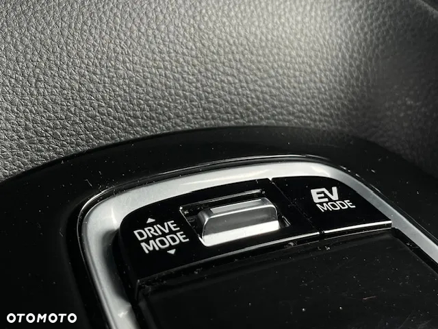Toyota Corolla 1.8 Hybrid Executive - 27