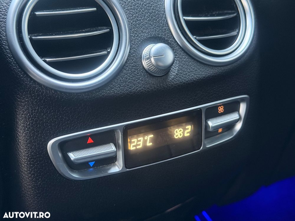 Mercedes-Benz GLC Coupe 300 4MATIC MHEV - 25