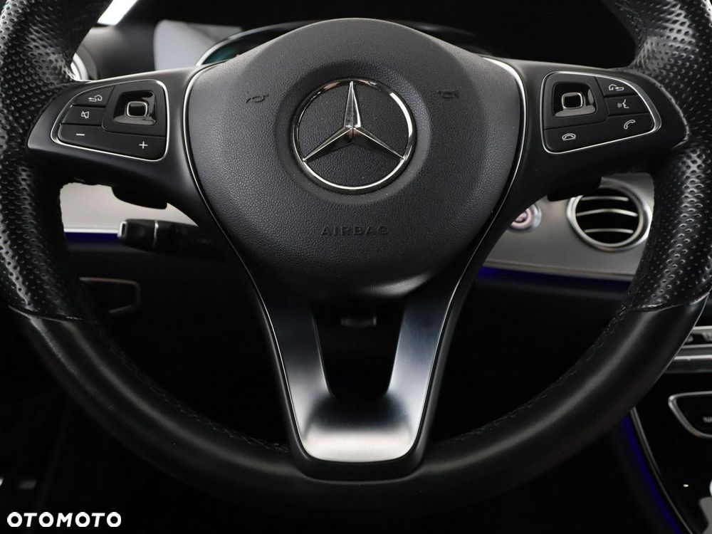 Mercedes-Benz Klasa E 200 7G-TRONIC Avantgarde - 22