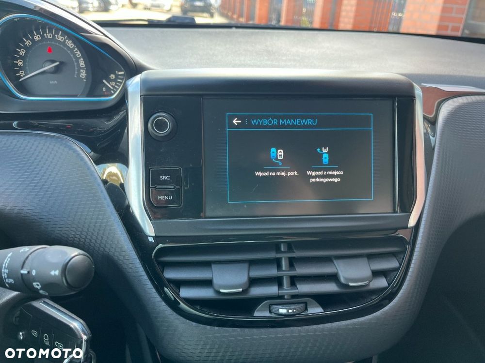 Peugeot 2008 1.2 Pure Tech GPF Allure S&S EAT6 - 14