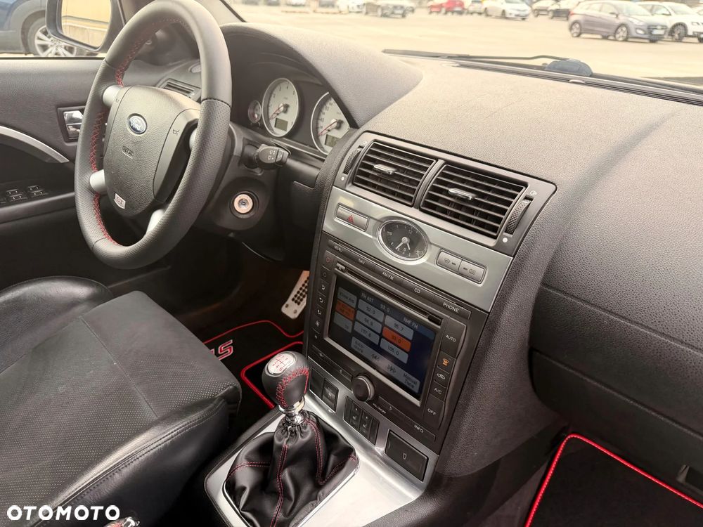 Ford Mondeo 3.0 V6 ST 220 - 19