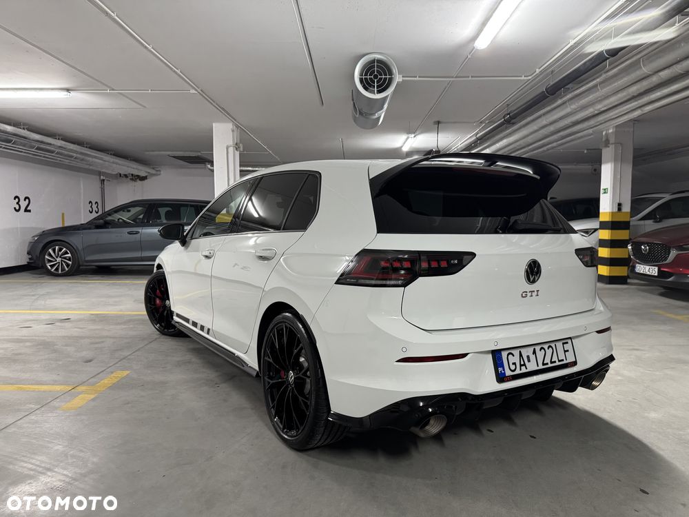 Volkswagen Golf VIII 2.0 TSI GTI Clubsport DSG - 2