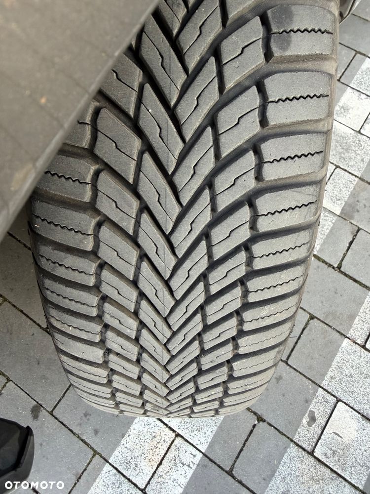 Toyota Yaris ver-hybrid-style-selection - 20