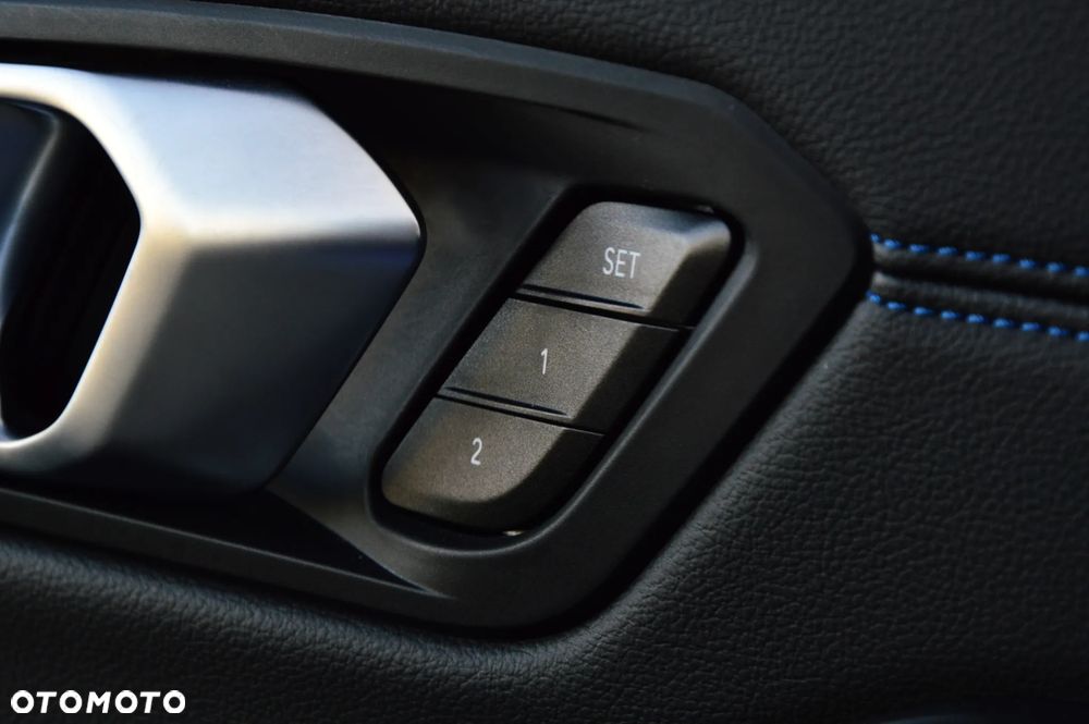 BMW Seria 3 320d mHEV M Sport - 19