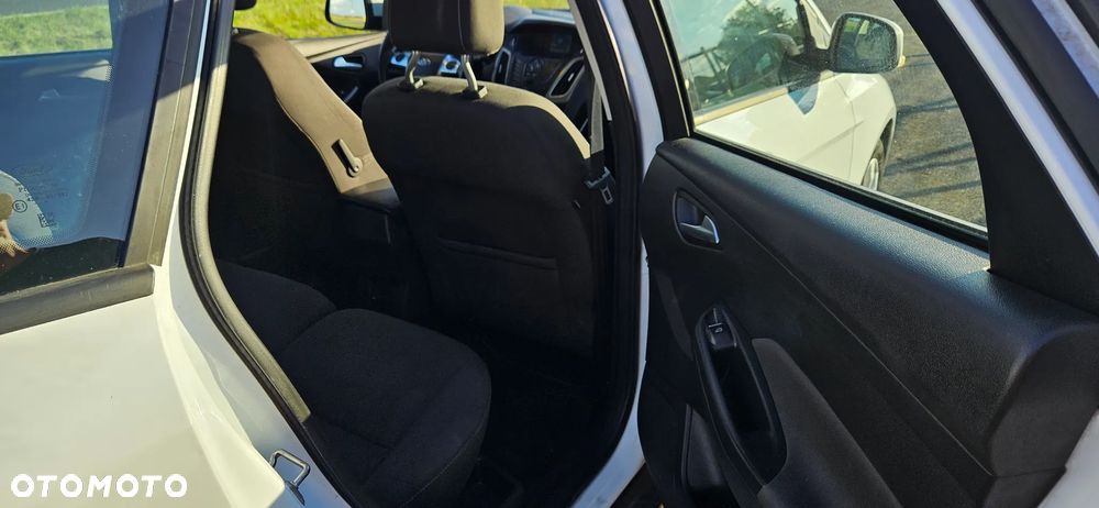 Ford Focus 1.6 TDCi DPF Trend - 13