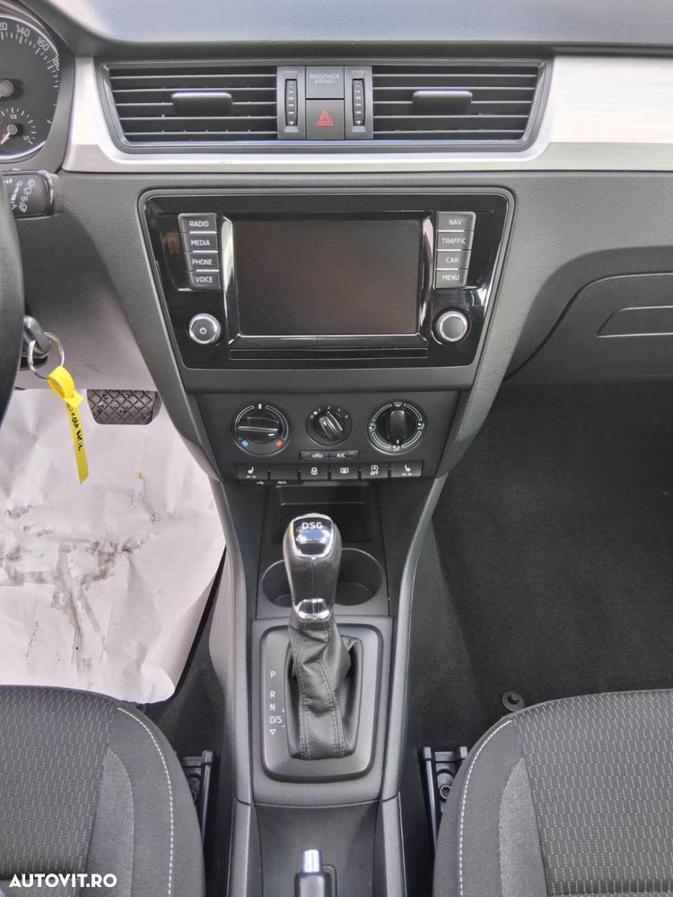 Skoda RAPID 1.4 TDI Ambition DSG - 12