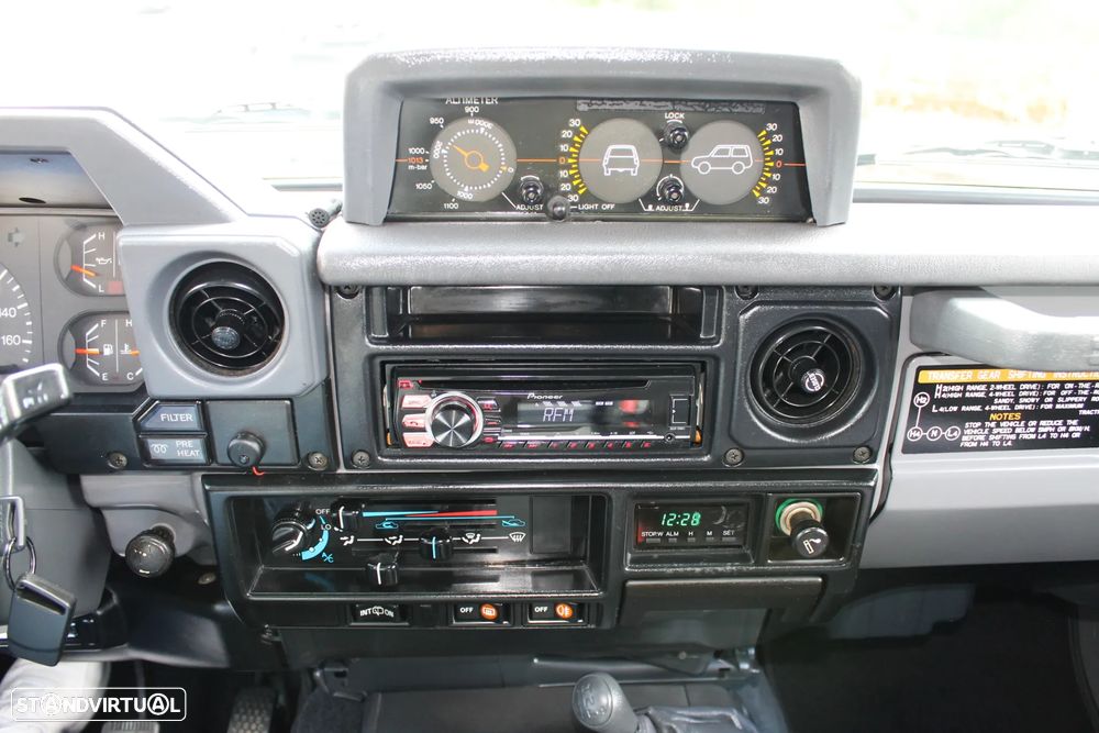 Toyota Land Cruiser 3.0 VX TD - 8