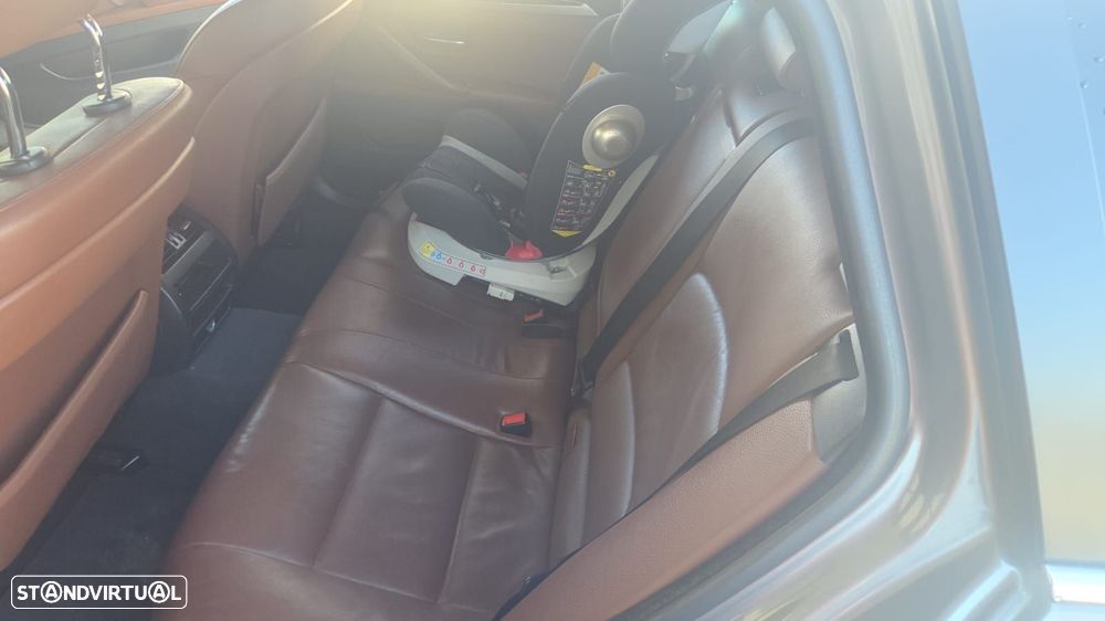 BMW 520 2013 photo 5
