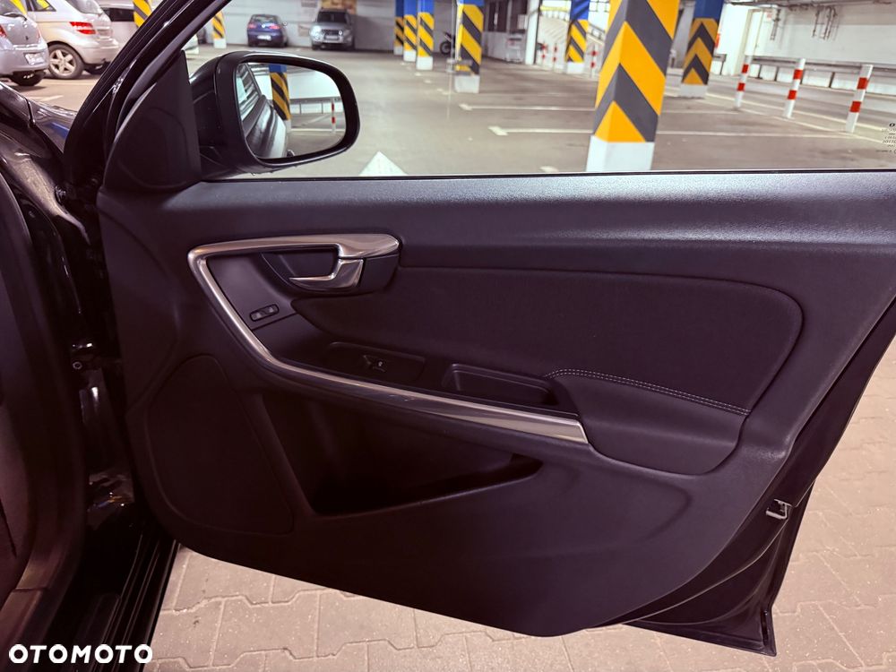 Volvo V60 - 15
