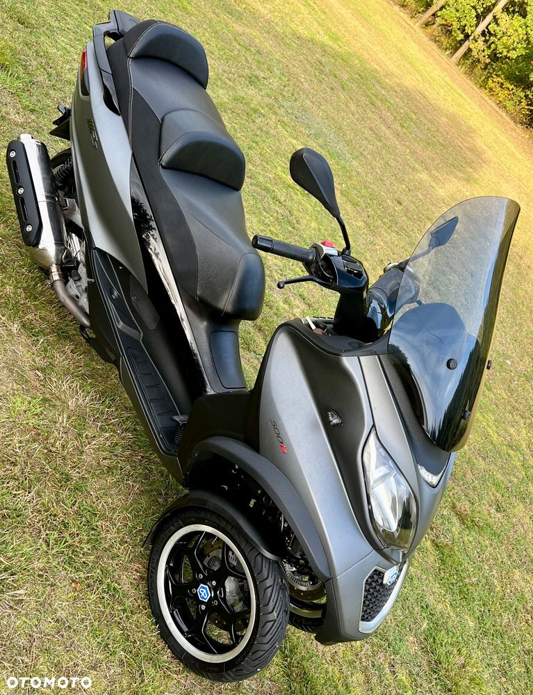 Piaggio MP-3 - 6