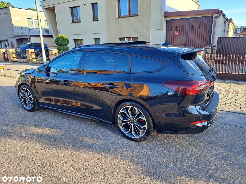 Ford Focus 1.0 EcoBoost Hybrid ST-LINE - 10
