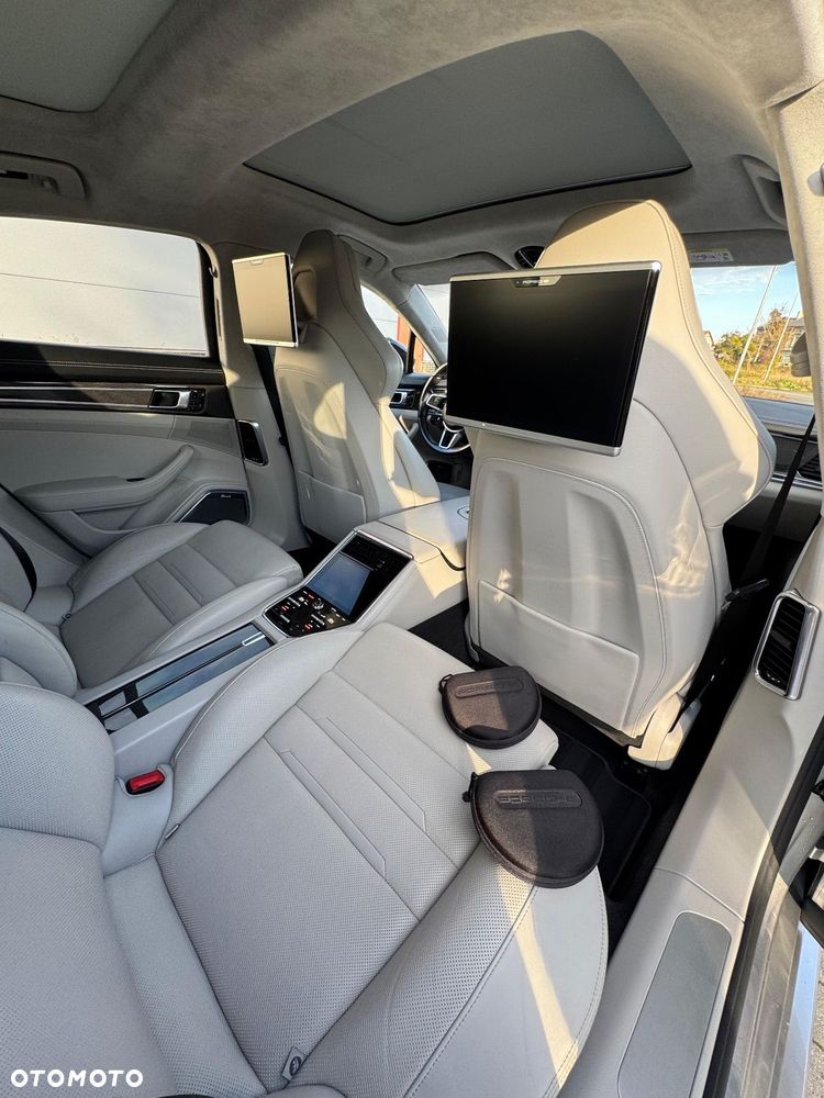 Porsche Panamera Turbo - 26