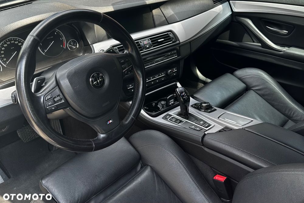 BMW Seria 5 M550d xDrive Sport-Aut - 8