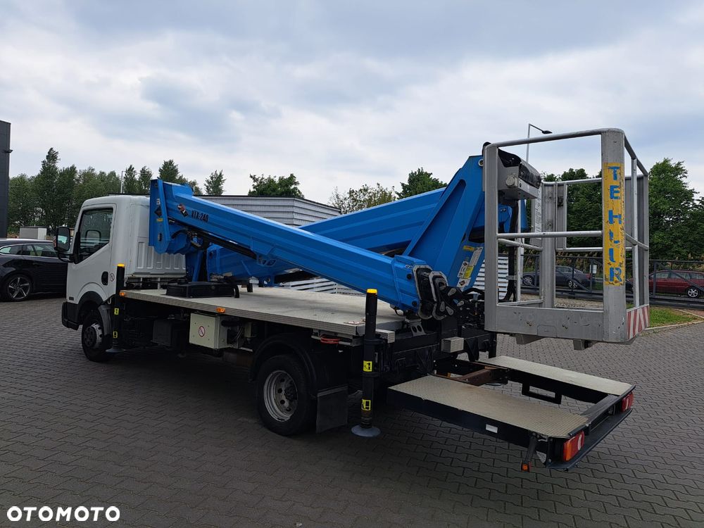 Versalift VTX-240 na Nissan NT400 58.000 EUR netto - 3