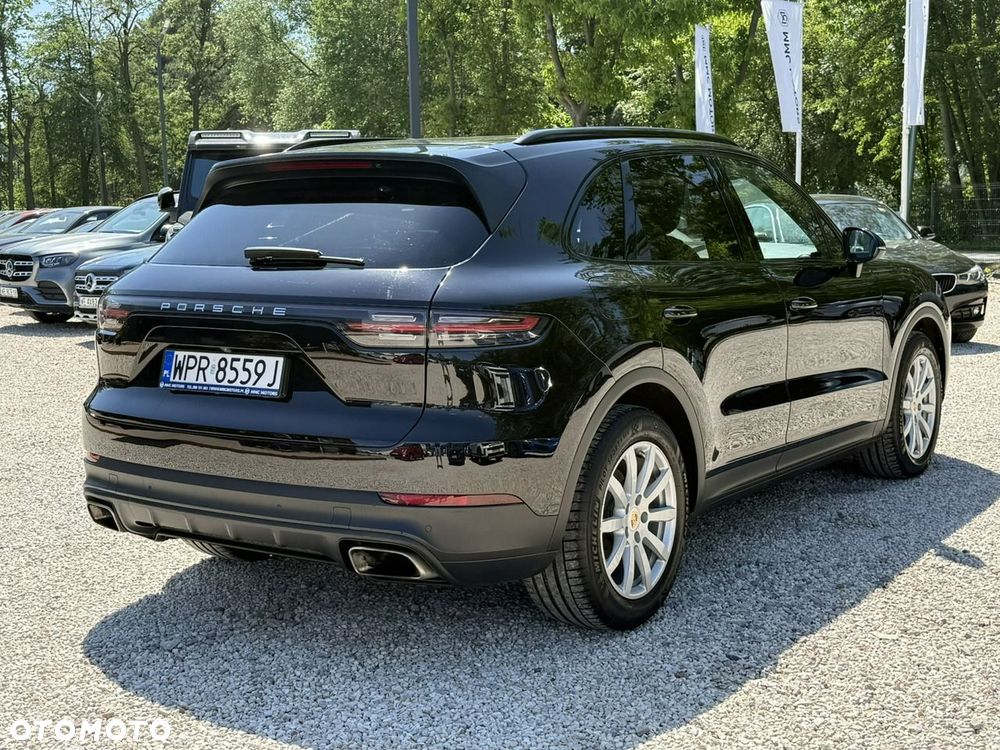 Porsche Cayenne - 3