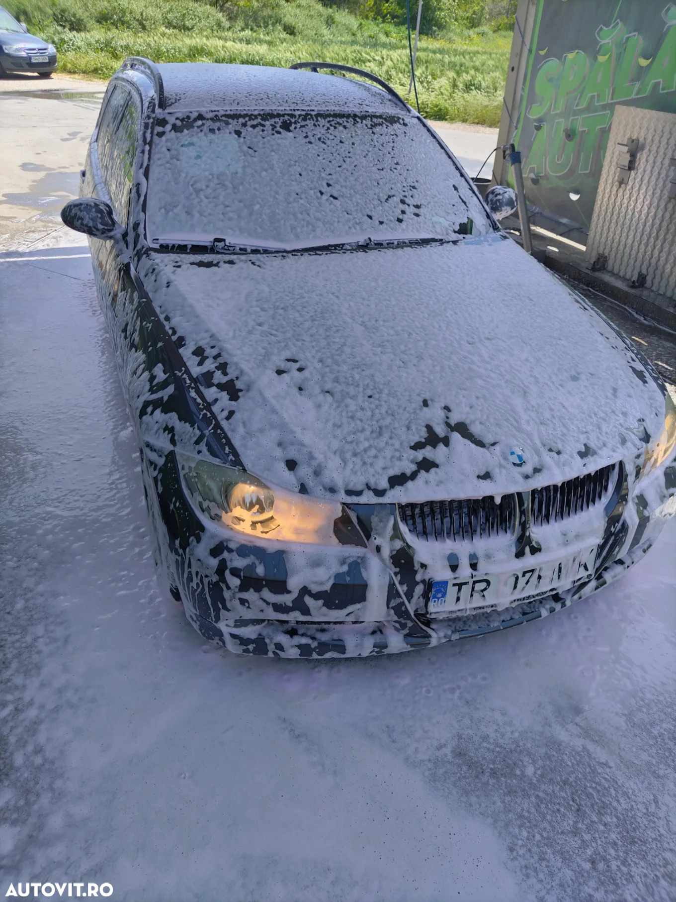 BMW Seria 3 318d Touring - 8