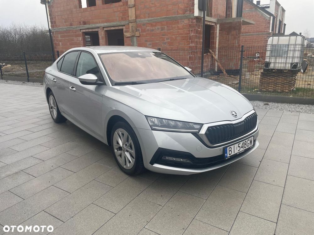 Skoda Octavia 2.0 TDI Ambition DSG - 1