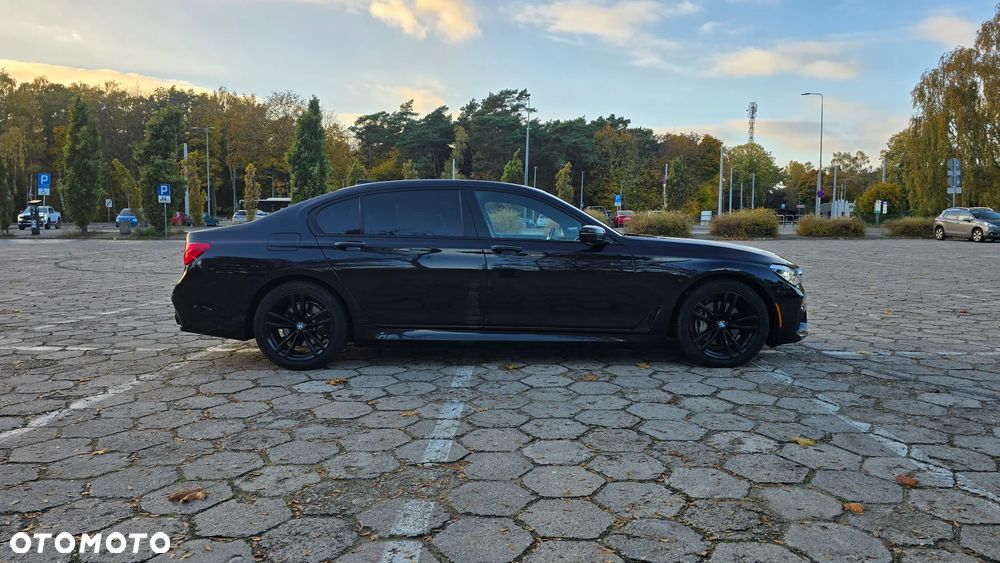 BMW Seria 7 740Li xDrive - 7