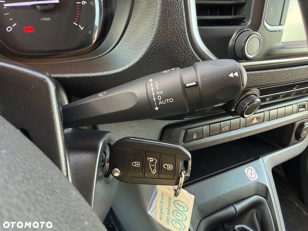 Fiat SCUDO L2 ŚREDNI/Manual/Klima/Navi/Kamera/Skórzana kierownica/bogata wersja/Niemcy - 24