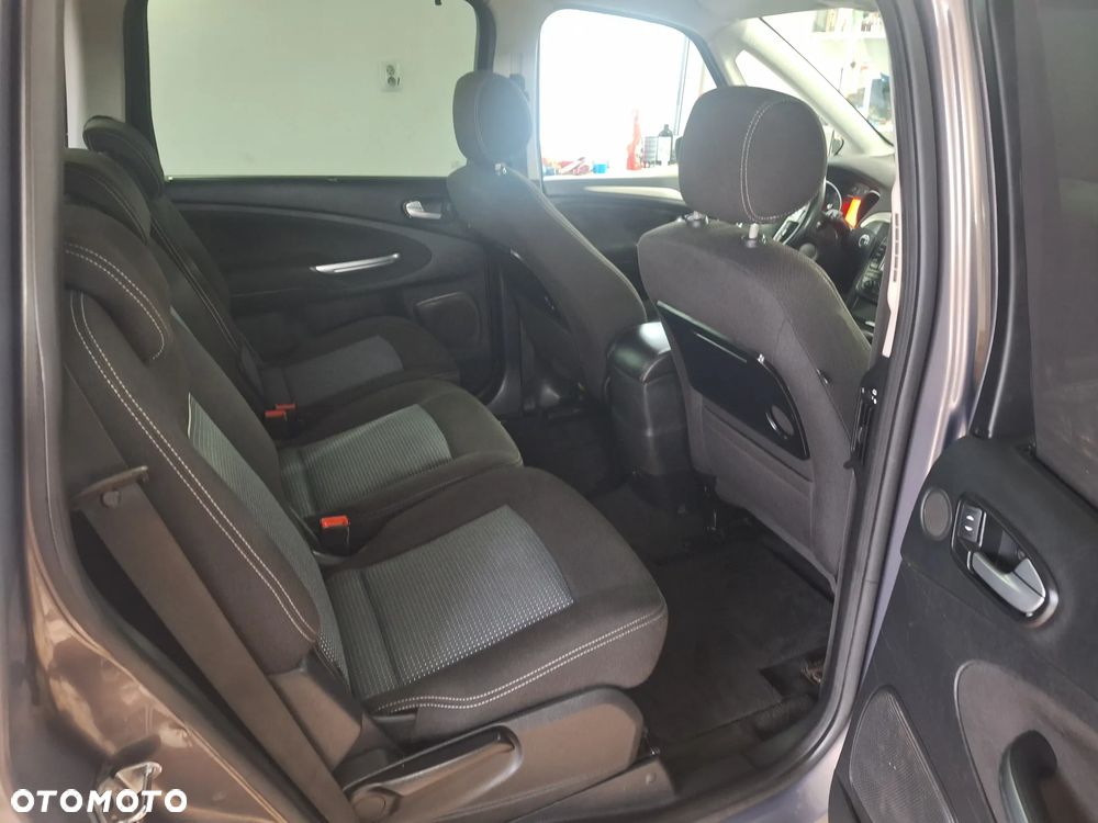 Ford Galaxy 2.0 TDCi DPF Titanium - 25
