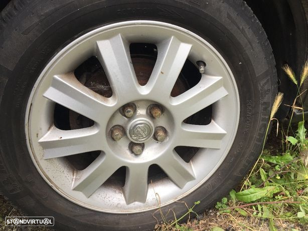 Jantes R16 5x100 com pneus Michelin e Bridgestone 205/60/R16 como novos. - 3