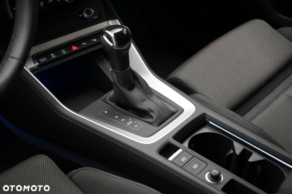 Audi Q3 Sportback - 16