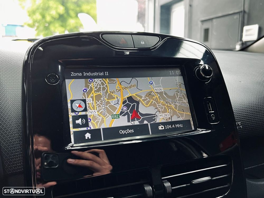 Renault Clio 0.9 TCe Limited - 22