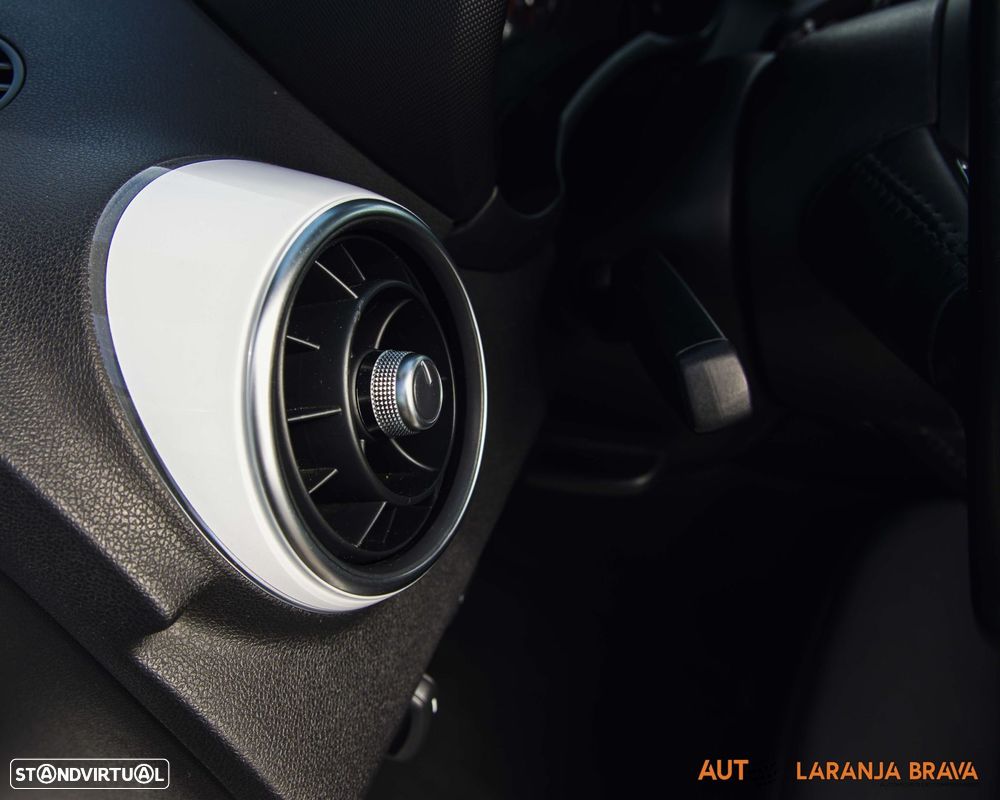 Audi A1 Sportback 1.6 TDI S-line - 27