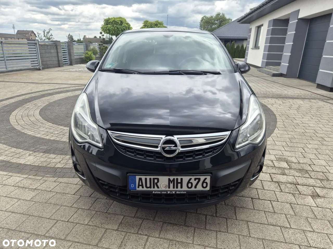 Opel Corsa 1.4 16V 150 Jahre - 2