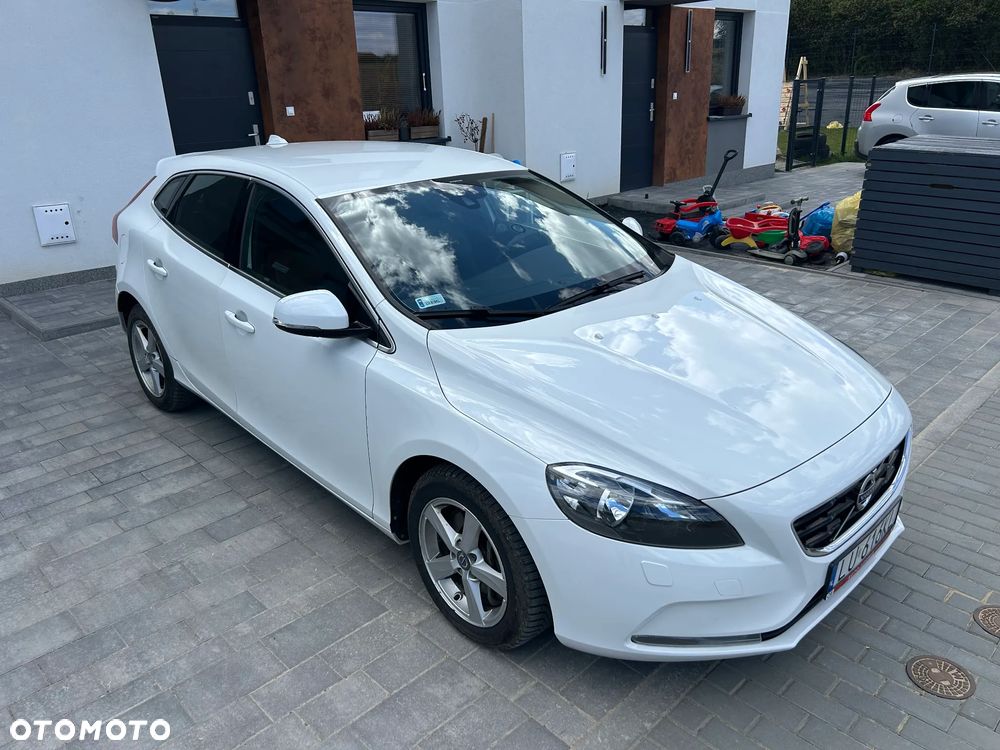 Volvo V40 D3 Geartronic Momentum - 1