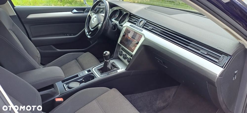 Volkswagen Passat 2.0 TDI BlueMotion Technology Highline - 4