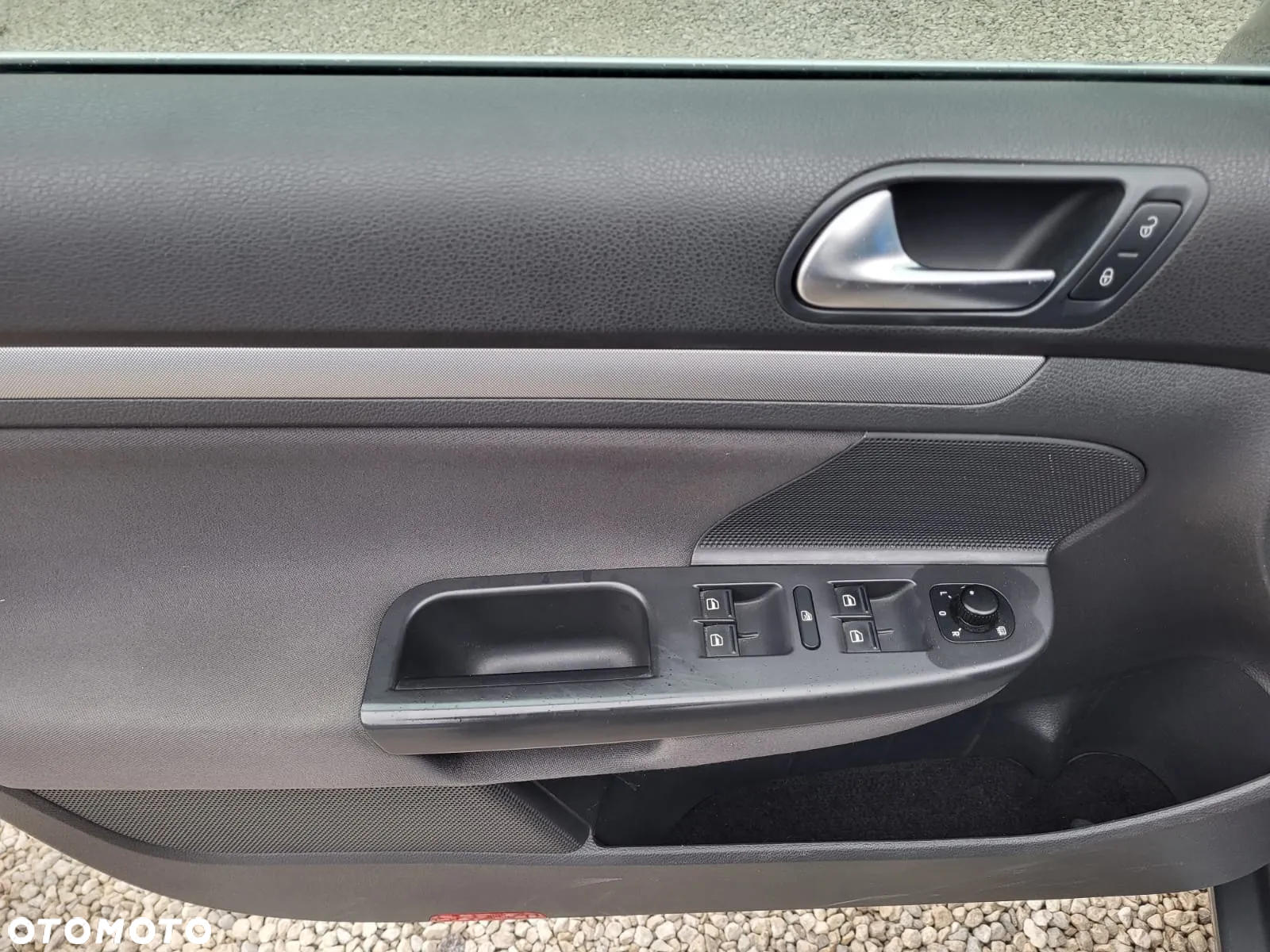 Volkswagen Golf Variant 1.9 TDI DPF Trendline BlueMotion - 17
