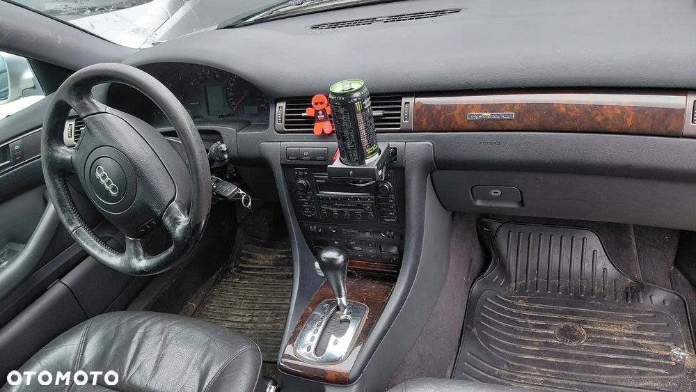 Na części: Audi a6 c5 Rok 2000 Pojemność 2496 Moc 132 Diesel - 4